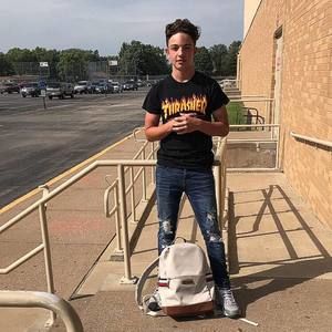 Meet your Posher, Chase